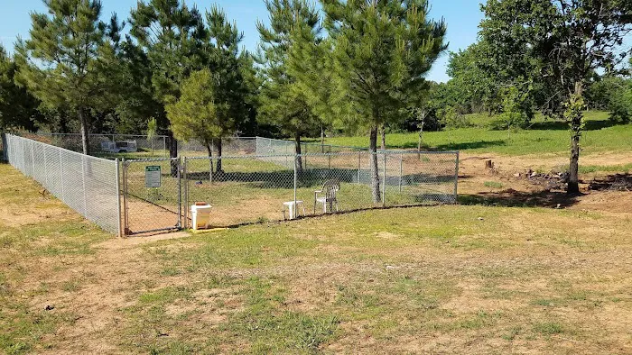 Red's Rockin RV Park Picture 9
