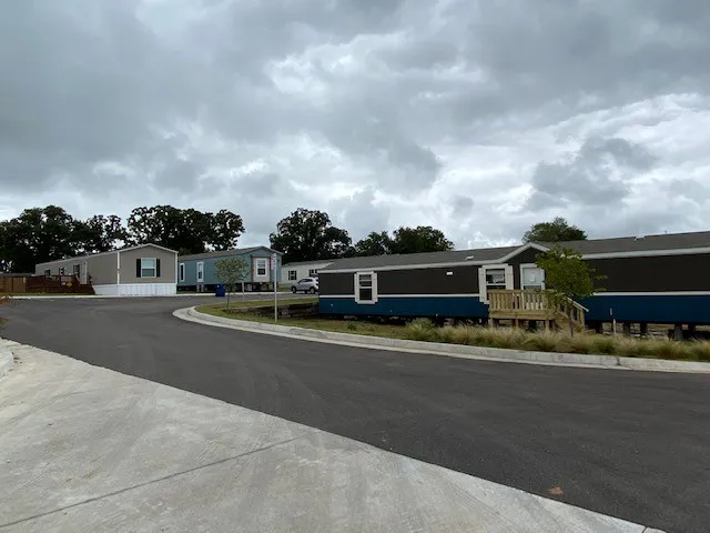 Western Skies Mobile Home Park Picture 5