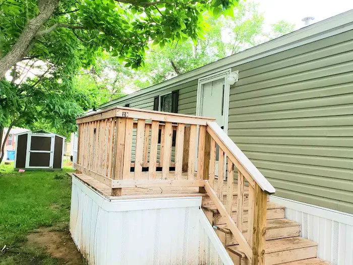 Parkway Mobile Home Community Picture 3