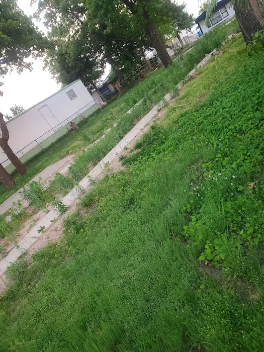 High Chapparal estates Mobile Home Park Picture 5