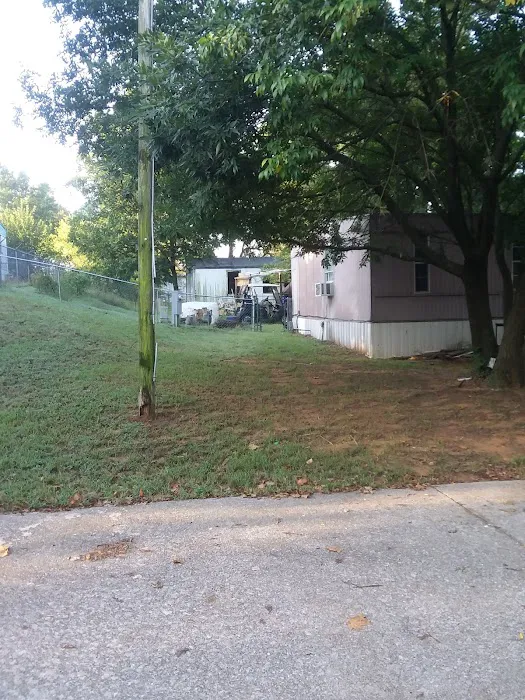 Hilltop Mobile Home Park Picture 7