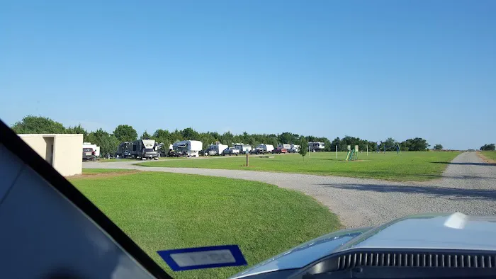 Cushing Crossroads RV Park Picture 5