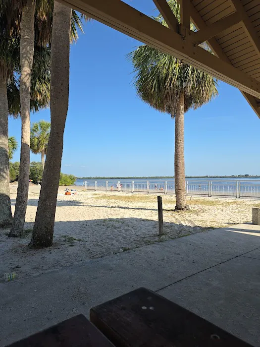 Green Key rd Picture 4