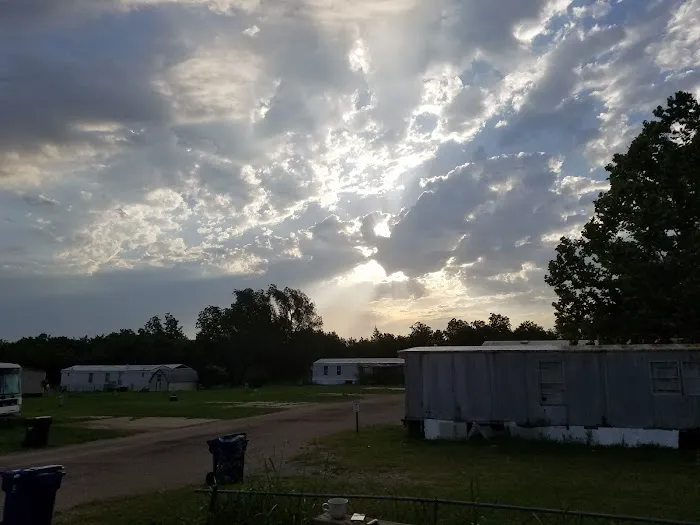 Cimarron Valley Mobile Home Pk Picture 5