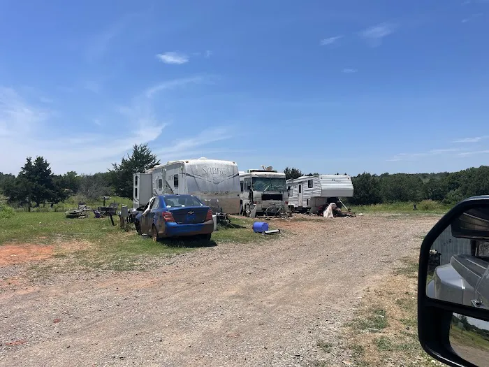 Holiday Roads RV Park Picture 3