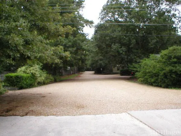 Gray's Creek Mobile home Park Picture 5