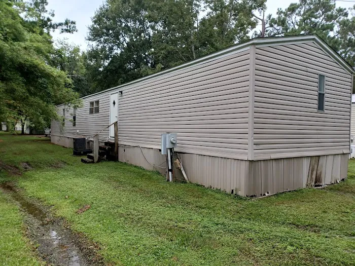 Gray's Creek Mobile home Park Picture 8