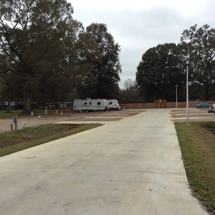 Lindco rv park Picture 8