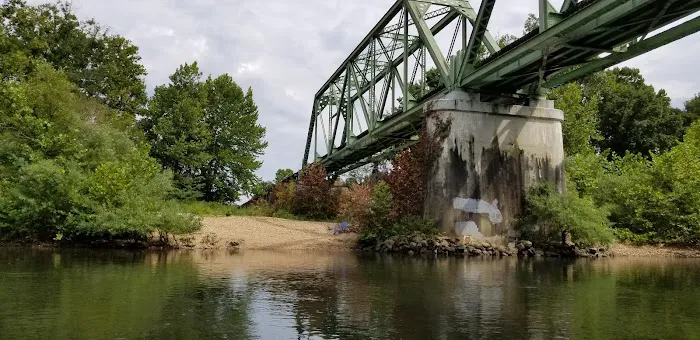 Devil's Elbow River Safari and Campground Picture 4