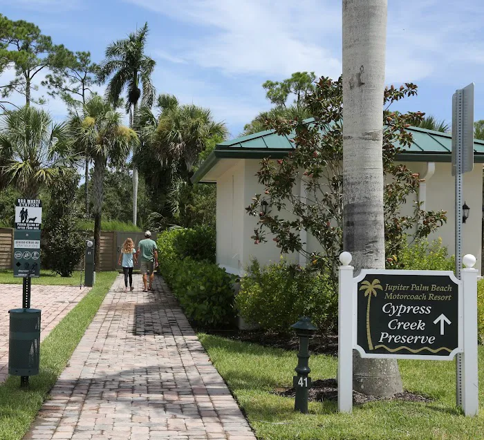 Palm Beach Motorcoach Resort Picture 6