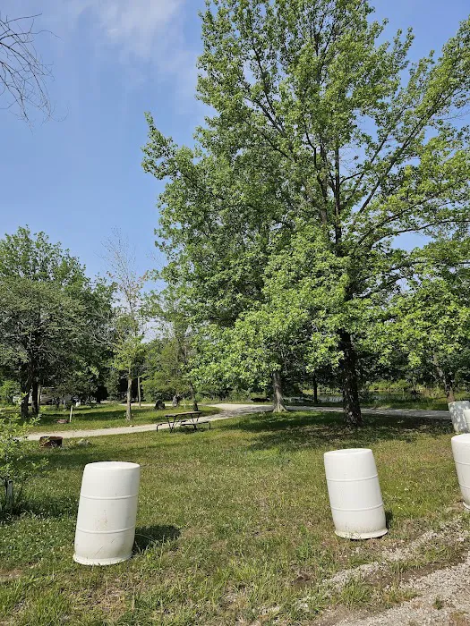 Jonesburg Gardens Campground Picture 6