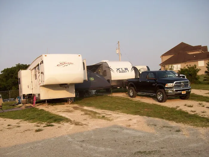 Hermann Horse RV and Camp park Picture 2