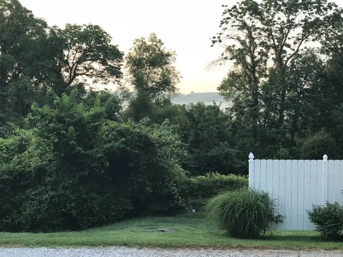 Lazy Day Campground Picture 9