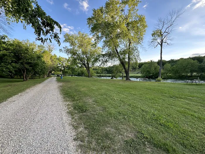 Spring River Oak Campground Picture 6