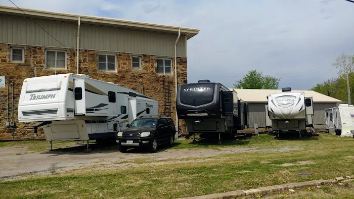 Jeff Wade RV Park Picture 5