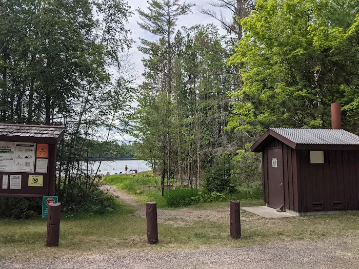 Luna - White Deer Lake Campground Picture 4
