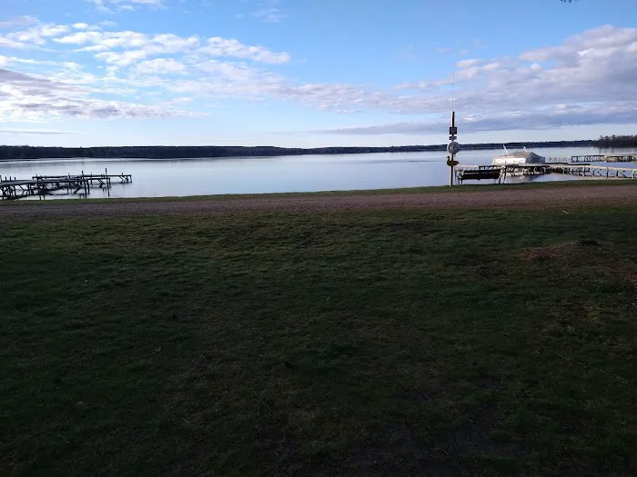 Hiles-Pine Lake Campground Picture 5