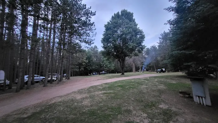 Hiles-Pine Lake Campground Picture 7