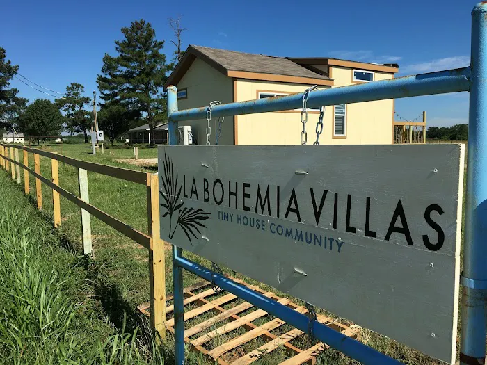 La Bohemia Villas Tiny House Community Picture 4