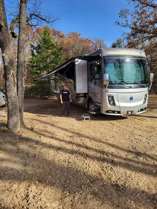 Tranquility In The Trees Retirement RV Park Picture 4