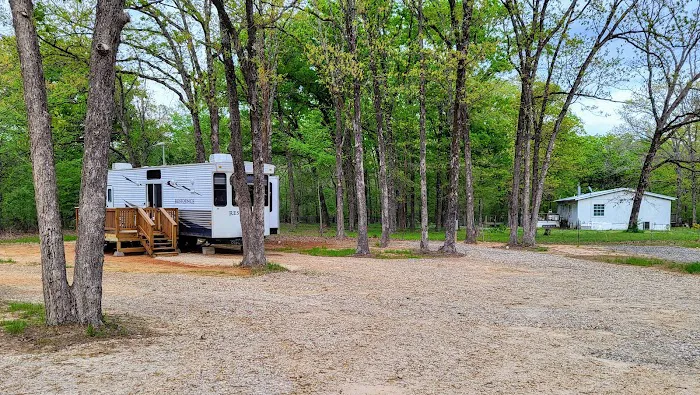 Tranquility In The Trees Retirement RV Park Picture 10