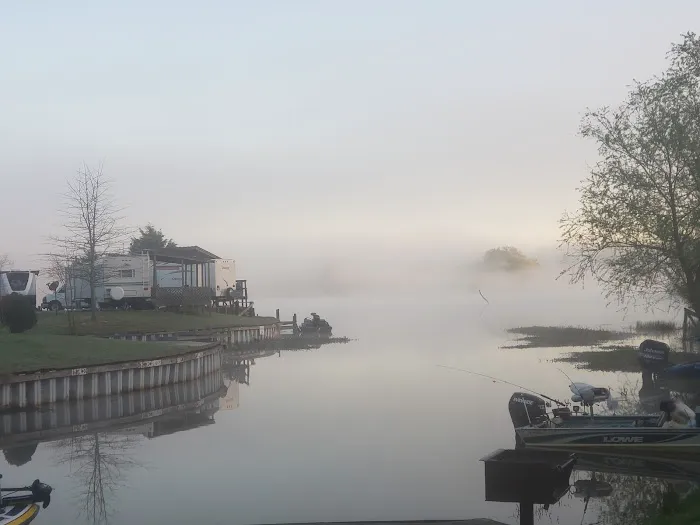 Rolling Fork RV Park Picture 5