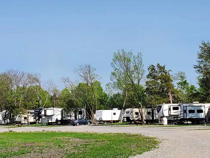 Creek Crossing RV Park Picture 10