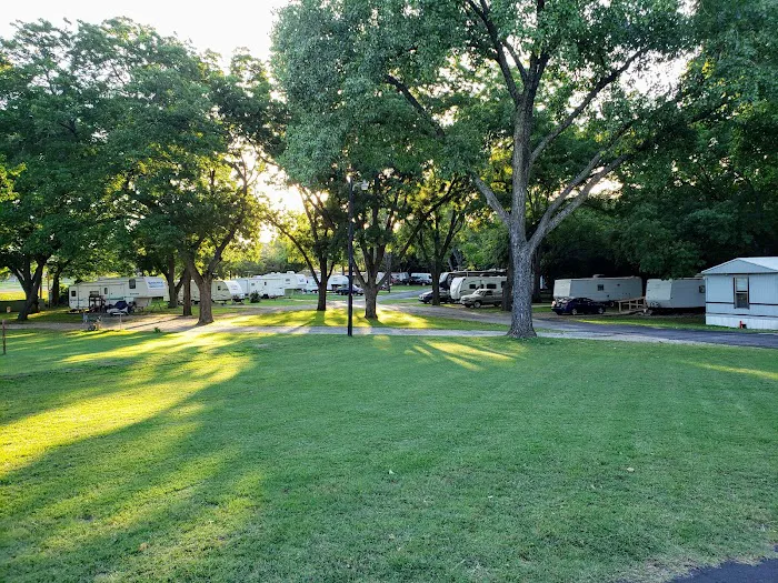 Sharpe's Pecan Estates Mobile Home/RV Park Picture 5