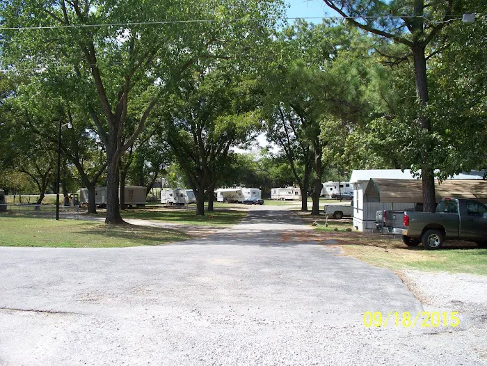 Sharpe's Pecan Estates Mobile Home/RV Park Picture 3