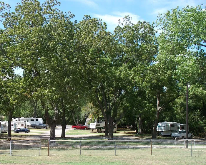 Sharpe's Pecan Estates Mobile Home/RV Park Picture 8