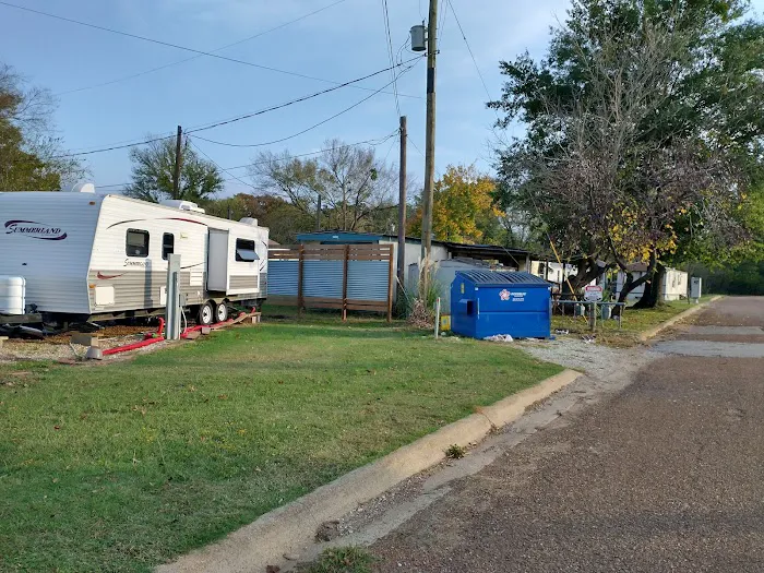Creekside RV Park Picture 1
