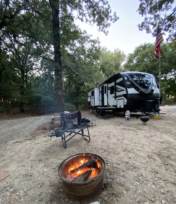 Oakview RV Park Picture 4