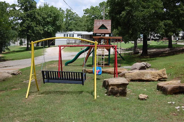 Shady Oaks RV Park Picture 6