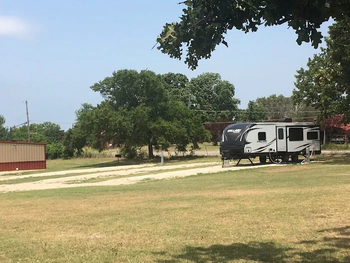 Lake Time RV Park Picture 7