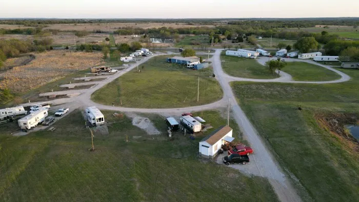 Horseshoe Acres RV/Mobile Home Park Picture 3