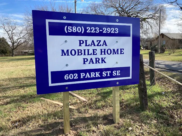 Plaza Mobile Homes Park Picture 2