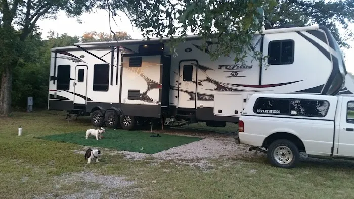 Shangri-La RV Resort Picture 5