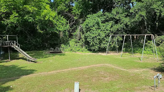 Meadowbrook Mobile Home Park Picture 3