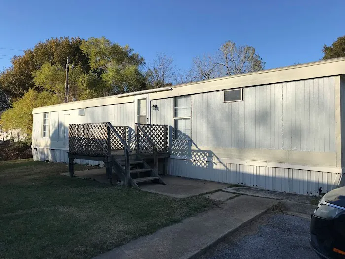 Meadowbrook Mobile Home Park Picture 5