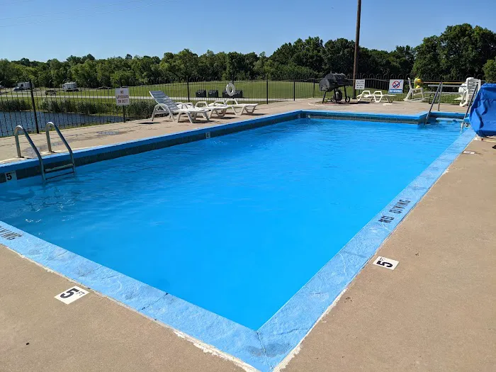 Ardmore Lakes RV Resort Picture 1