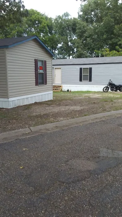 Whispering Woods RV & MHP Picture 3