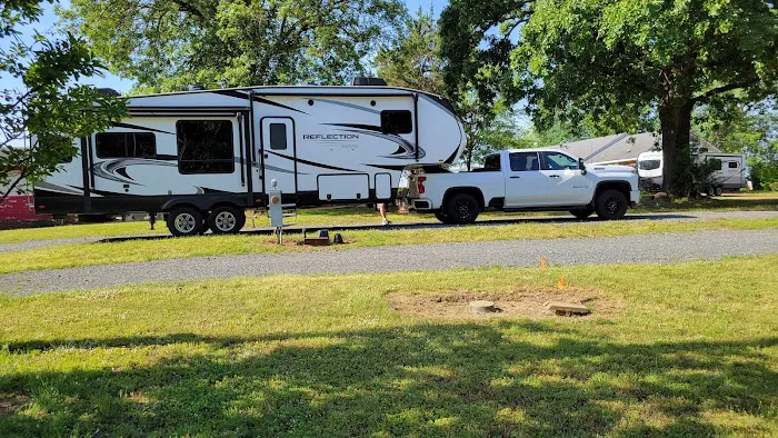 Amazing Acres RV Park Picture 4