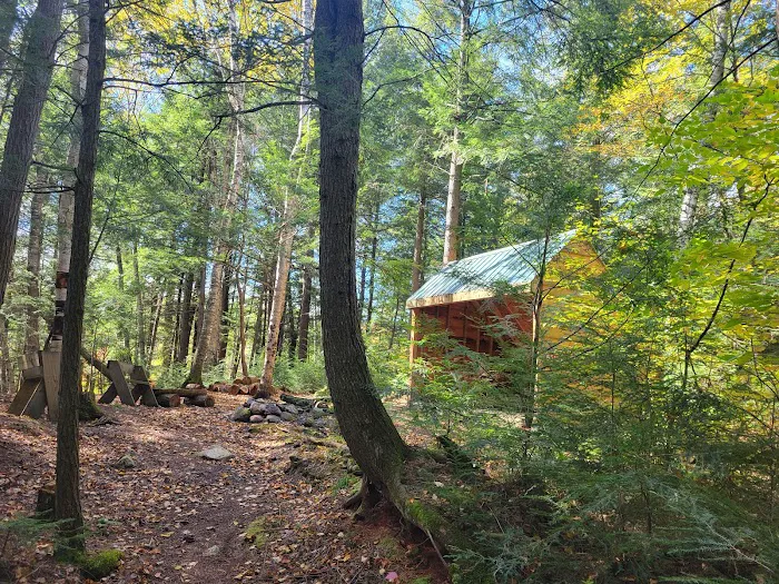Dog Lake Shelter Picture 8