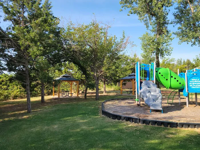 Highland Park Mobile Home Community Picture 5