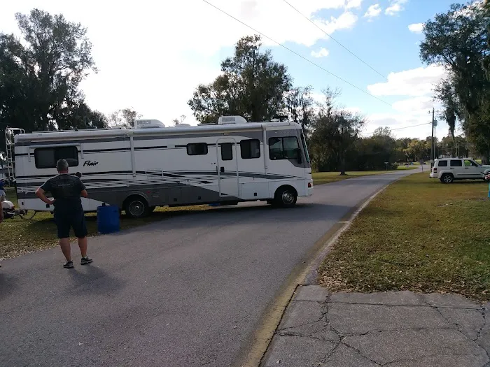 SUN 'n FUN Campground Picture 5