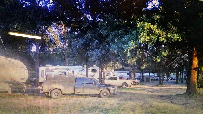 Shady Acres RV Park Picture 9