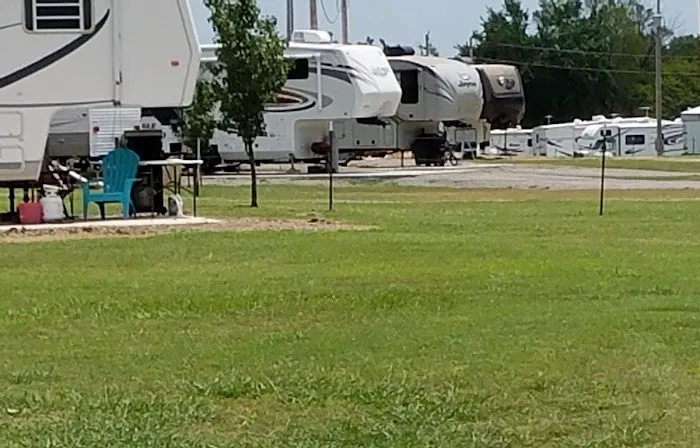 Taylor's RV Park Picture 4