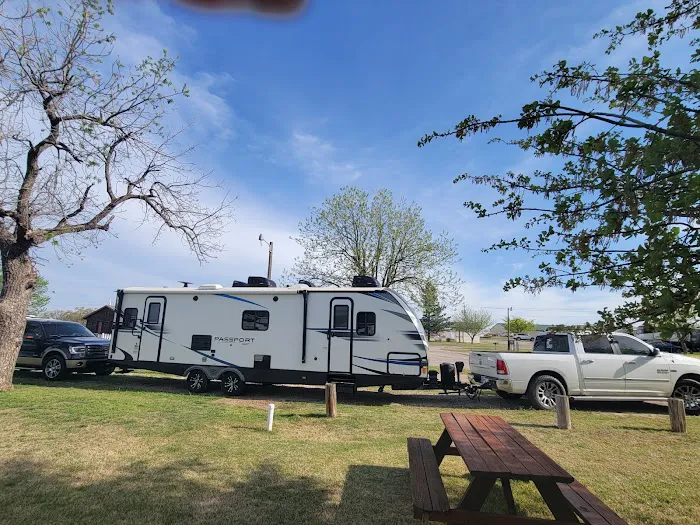 Pioneer RV Park Picture 7