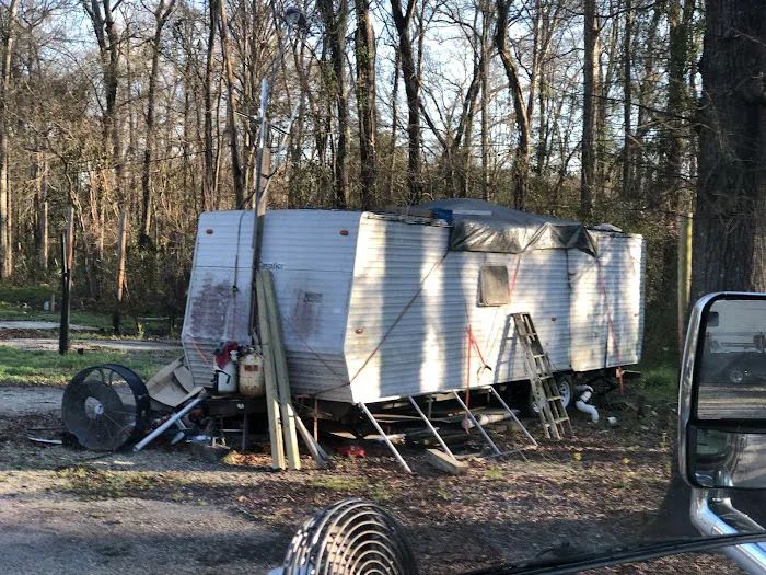 Night RV Park Picture 6