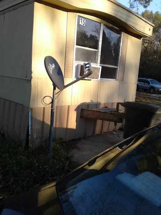 Four Seasons Mobile Home Park Picture 3